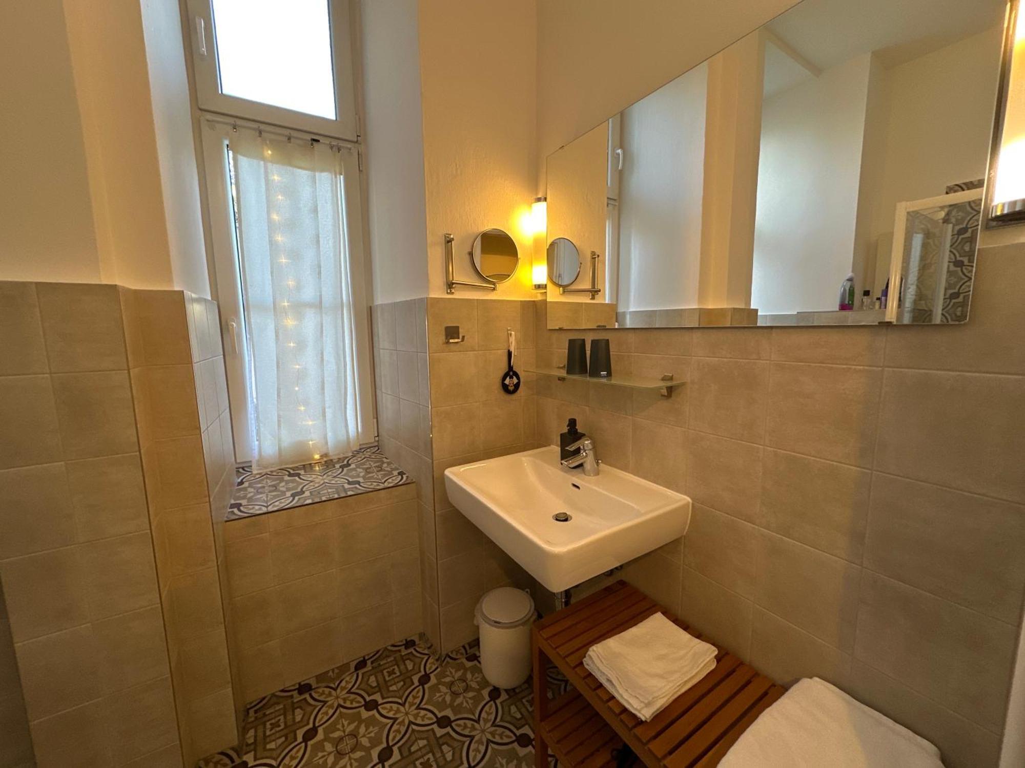 Kristall Doppelzimmer Direkt Im Zentrum, Balkon 巴德伊舍 外观 照片