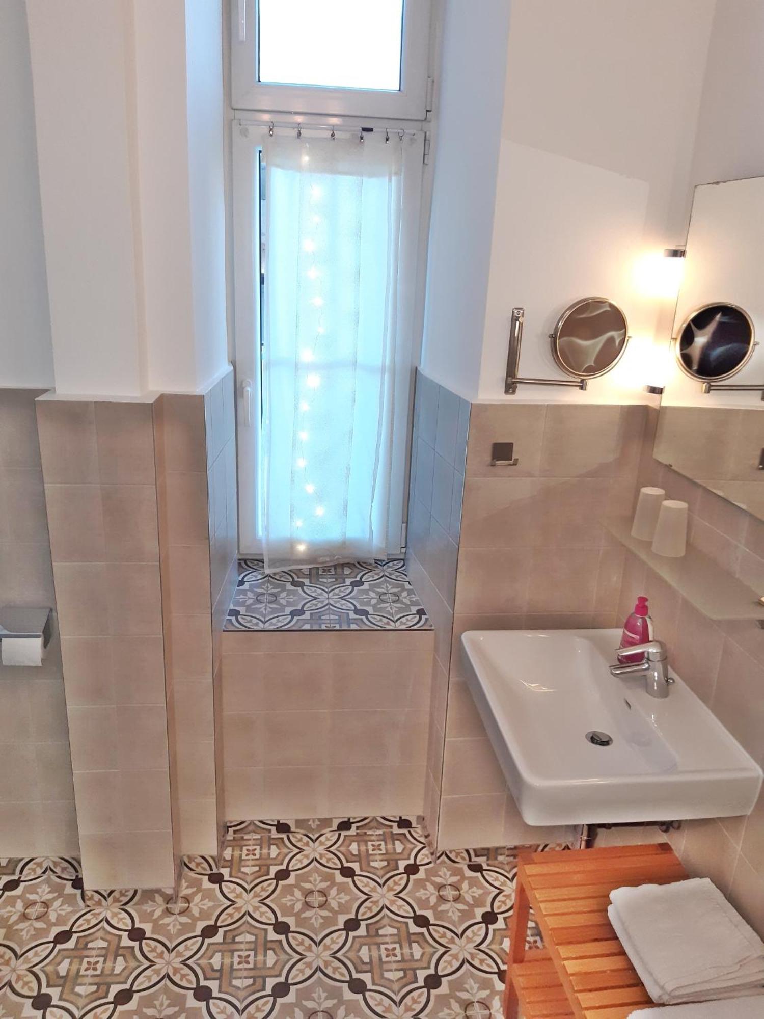 Kristall Doppelzimmer Direkt Im Zentrum, Balkon 巴德伊舍 外观 照片